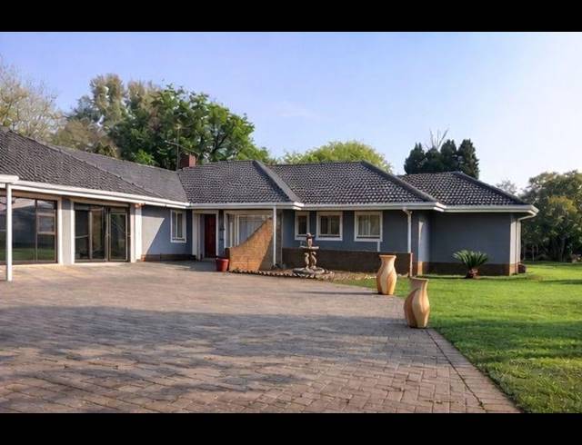 4 BEDROOM HOUSE FOR SALE IN ARCON PARK